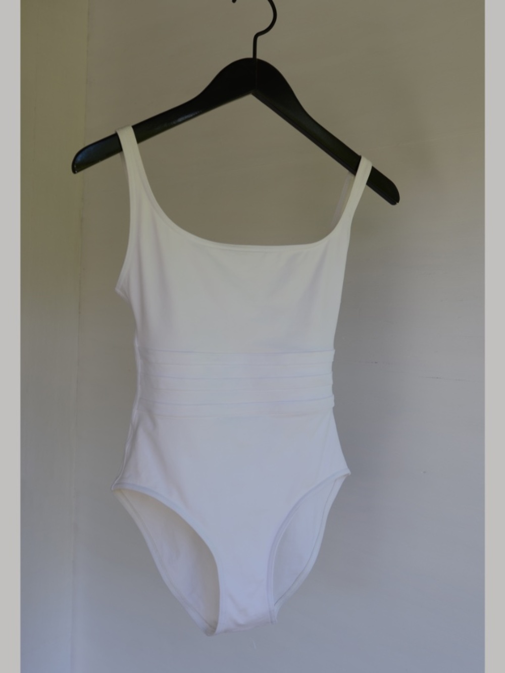 ERES Les Permanents Asia paneled swimsuit White Scoop Neck One-Piece - Picture 4 of 11